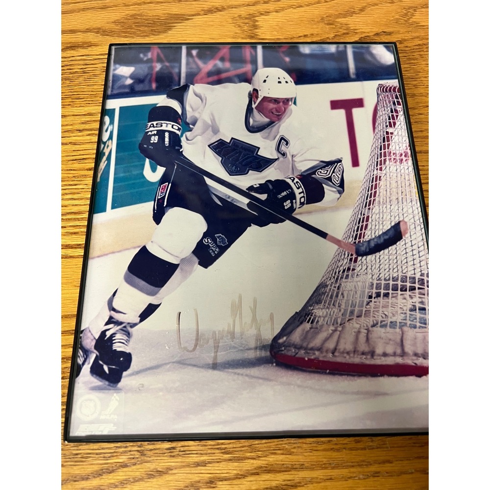 Wayne Gretzky Signed Photo Los Angeles Kings Autographed NHL 8x10 Framed COA